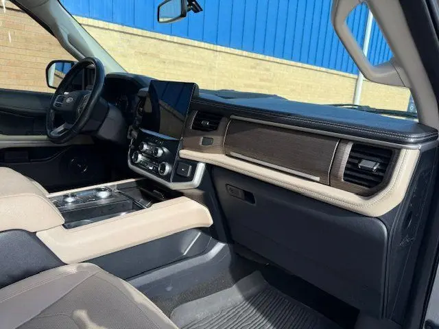 2023 Ford Expedition - $45,525
