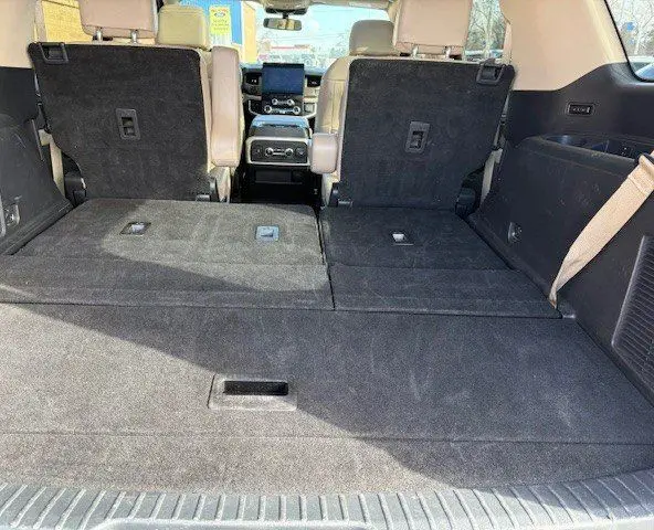 2023 Ford Expedition - $45,525