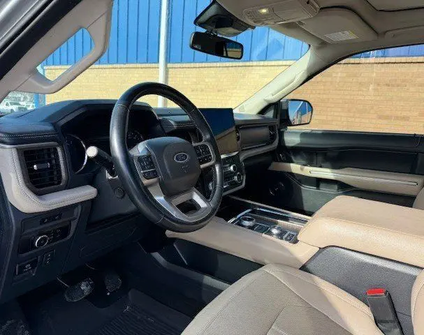2023 Ford Expedition - $45,525