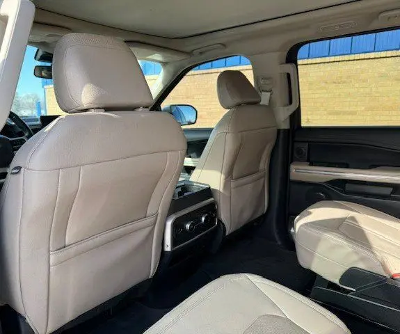 2023 Ford Expedition - $45,525