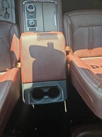 2024 Expedition Thumbnail 15