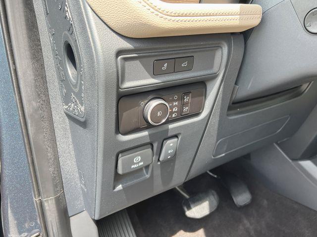 2023 Ford Expedition - $54,775