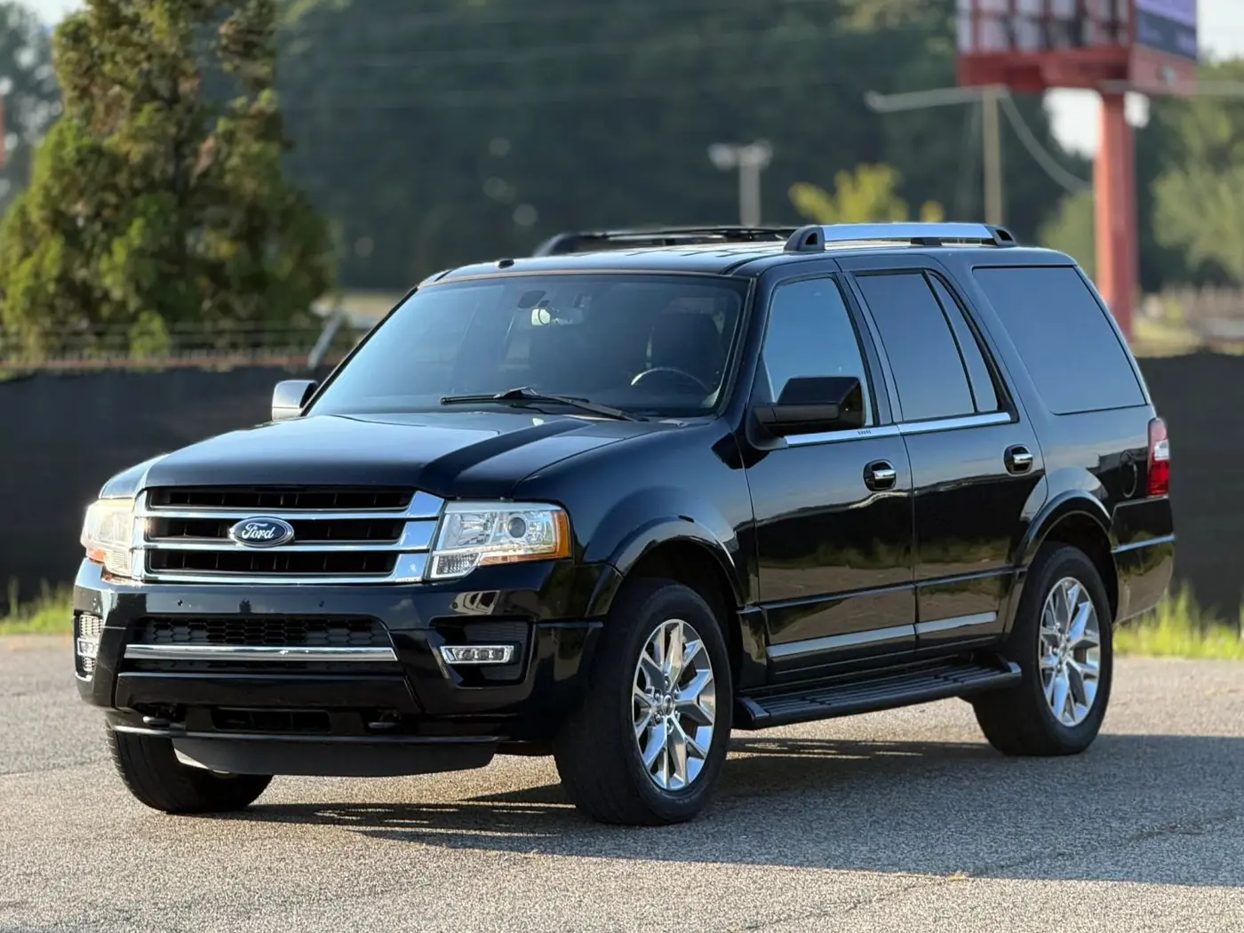 2017 Ford Expedition - $9,950