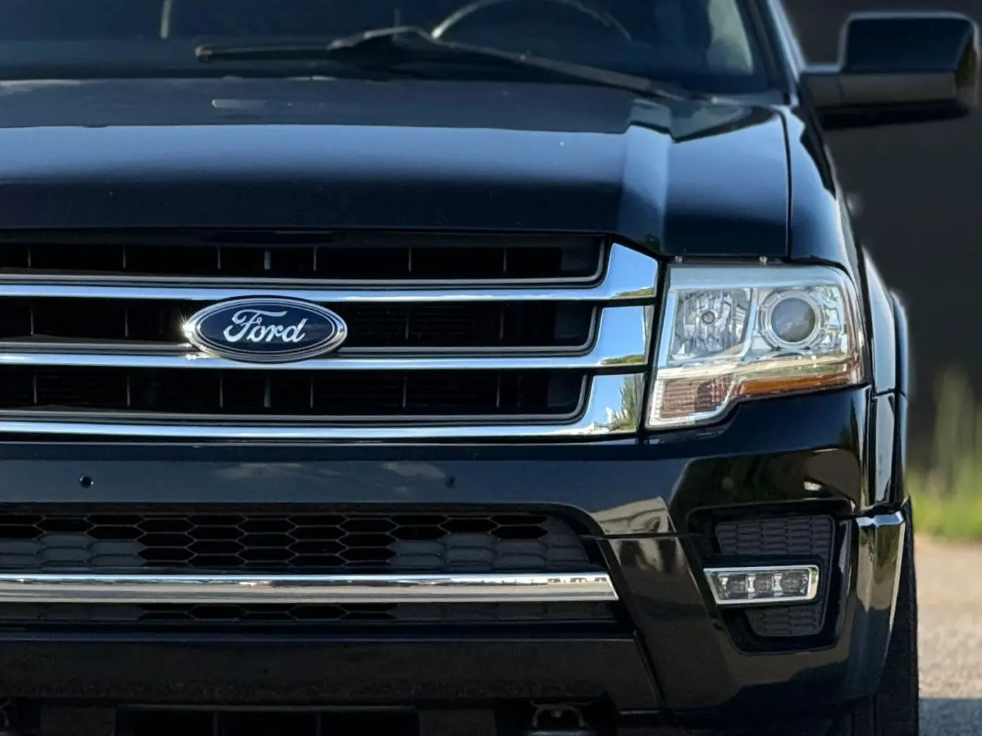 2017 Ford Expedition - $9,950