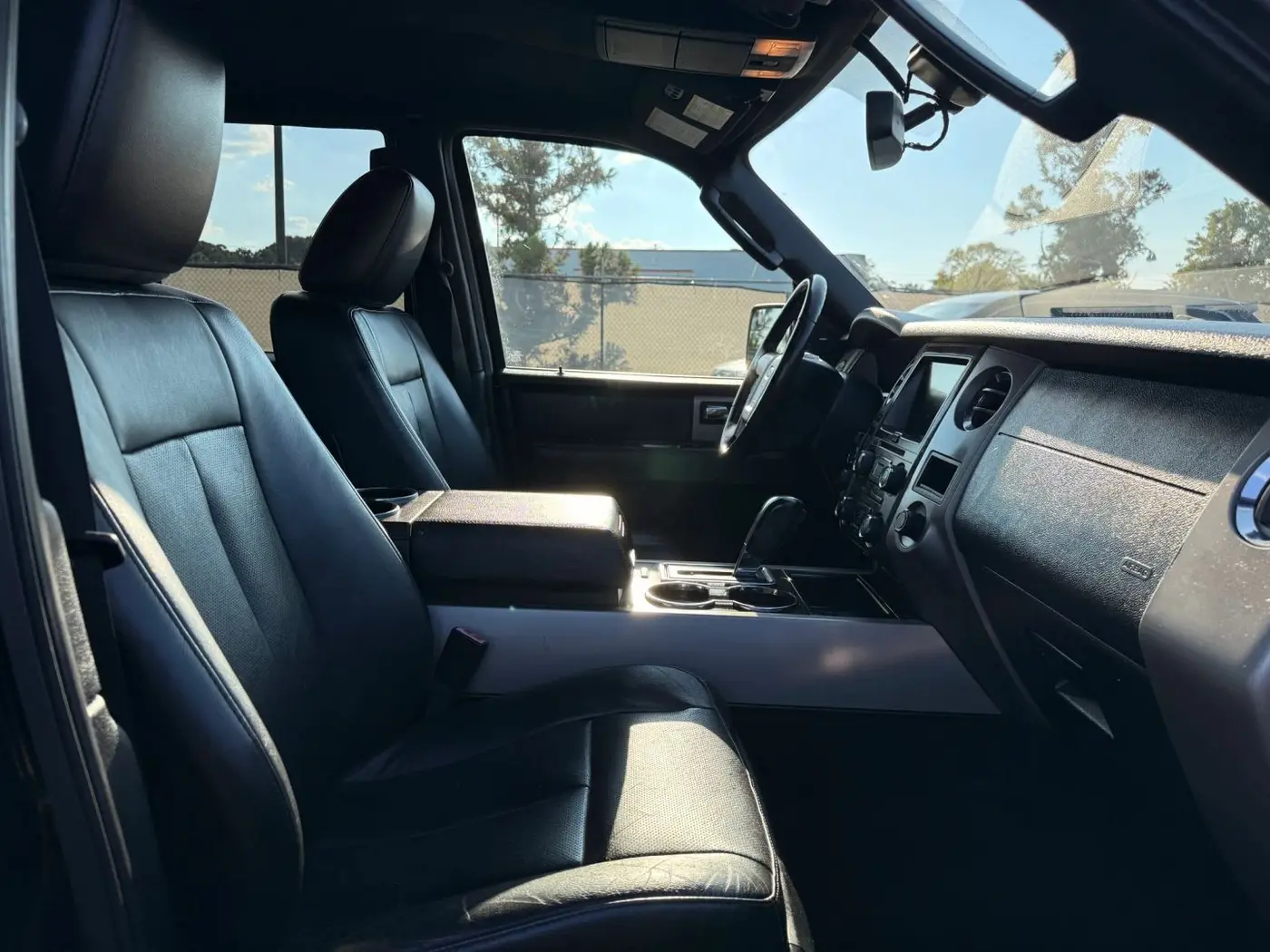 2017 Ford Expedition - $9,950