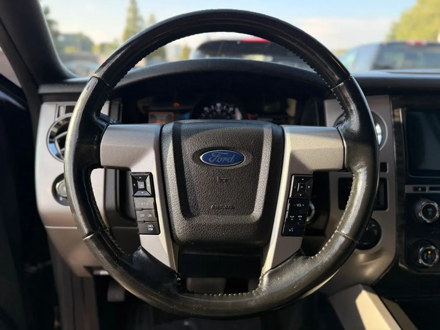 2017 Ford Expedition - $9,950