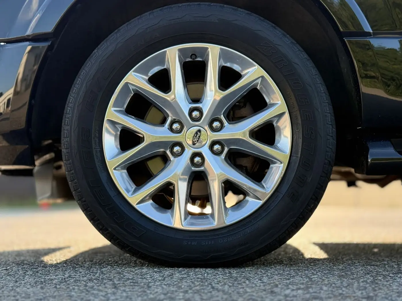 2017 Ford Expedition - $9,950