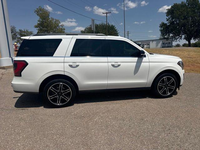 2021 Ford Expedition - $23,900