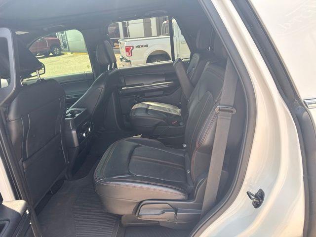 2021 Ford Expedition - $23,900