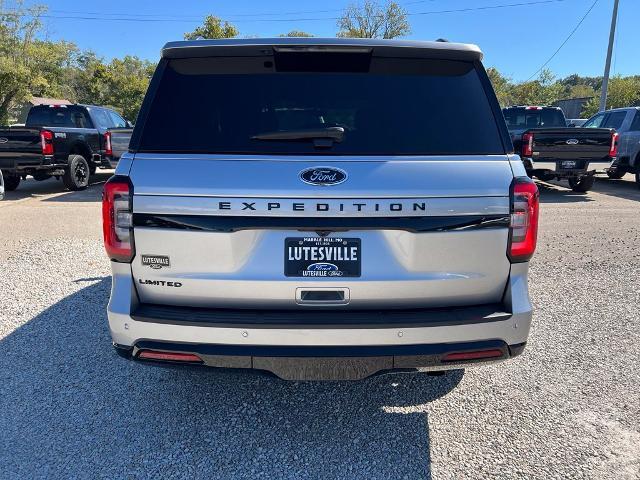2022 Ford Expedition - $42,900