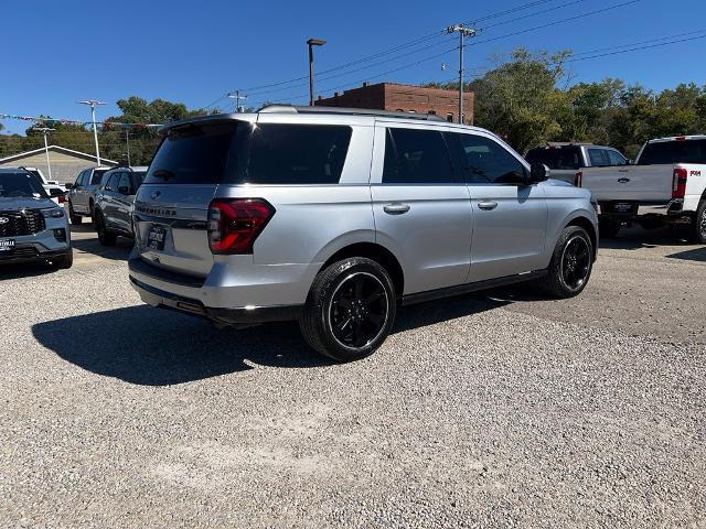2022 Ford Expedition - $42,900