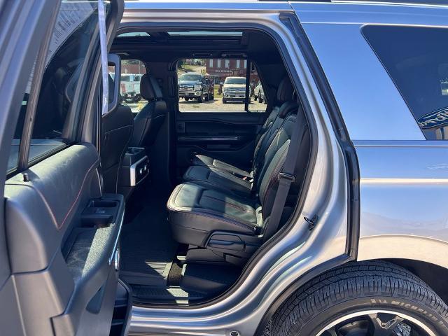2022 Ford Expedition - $42,900