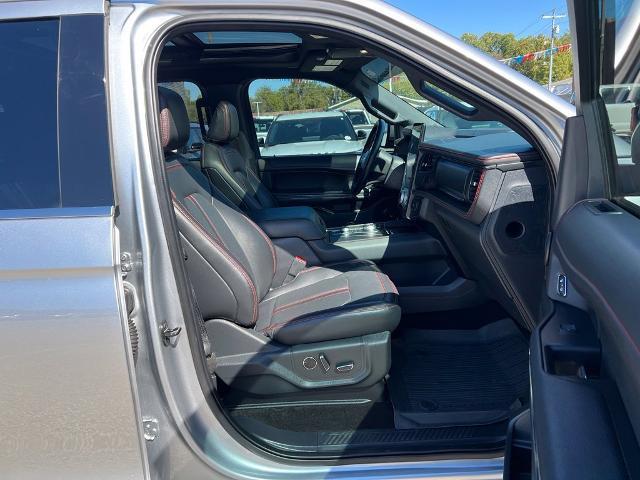 2022 Ford Expedition - $42,900