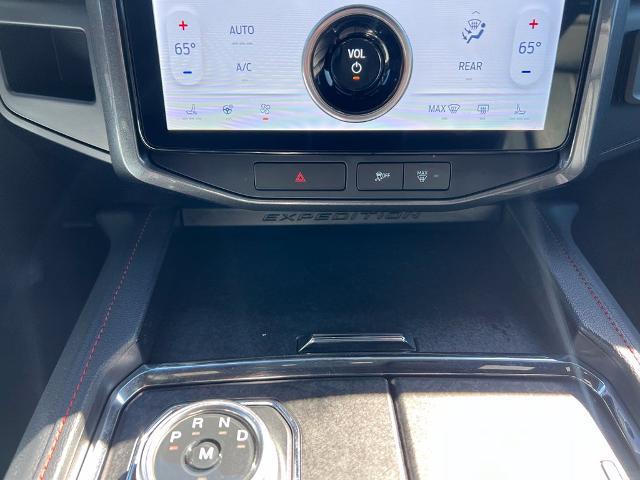 2022 Ford Expedition - $42,900