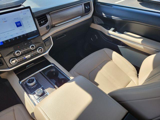 2022 Ford Expedition - $29,988