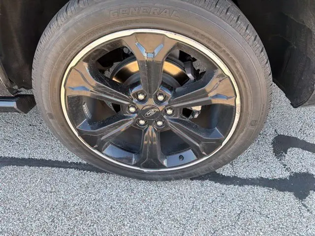 2022 Ford Expedition - $43,912