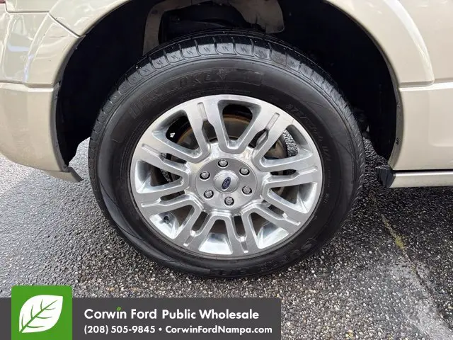 2017 Ford Expedition - $14,393