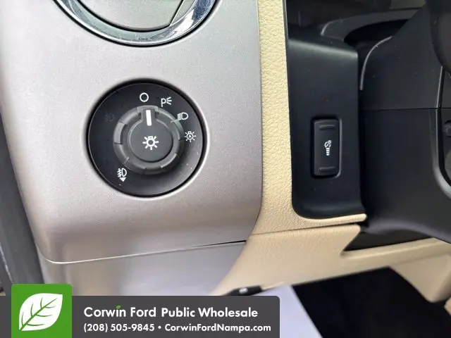 2017 Ford Expedition - $14,393