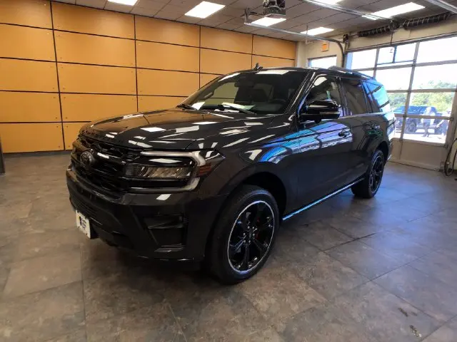 2022 Ford Expedition - $45,563