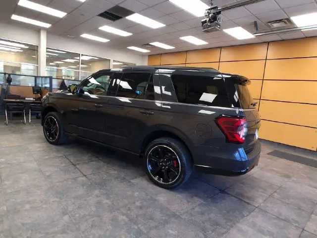 2022 Ford Expedition - $45,563