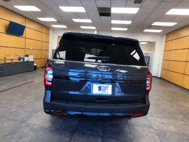 2022 Ford Expedition - $45,563