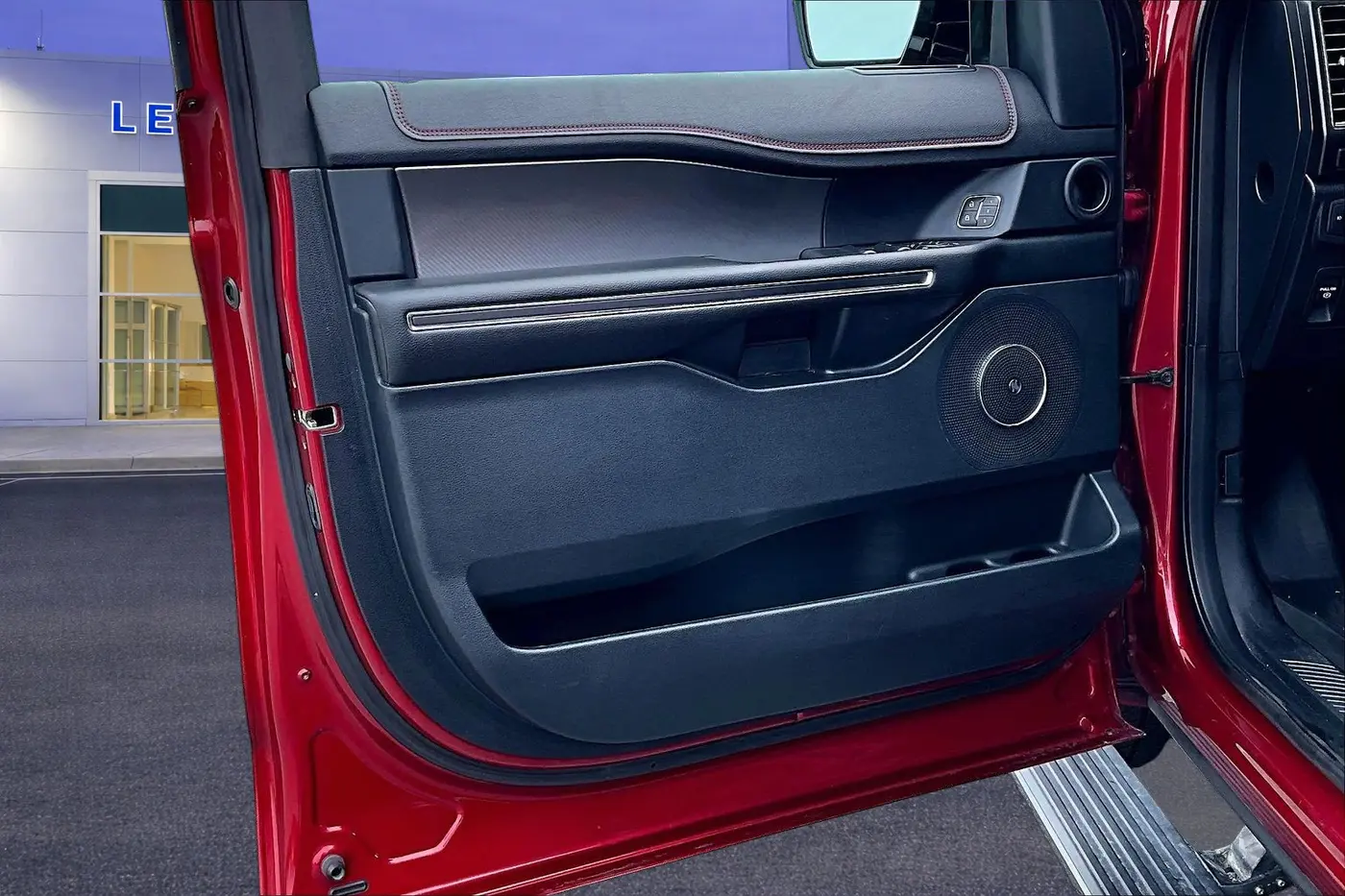 2019 Ford Expedition - $26,900