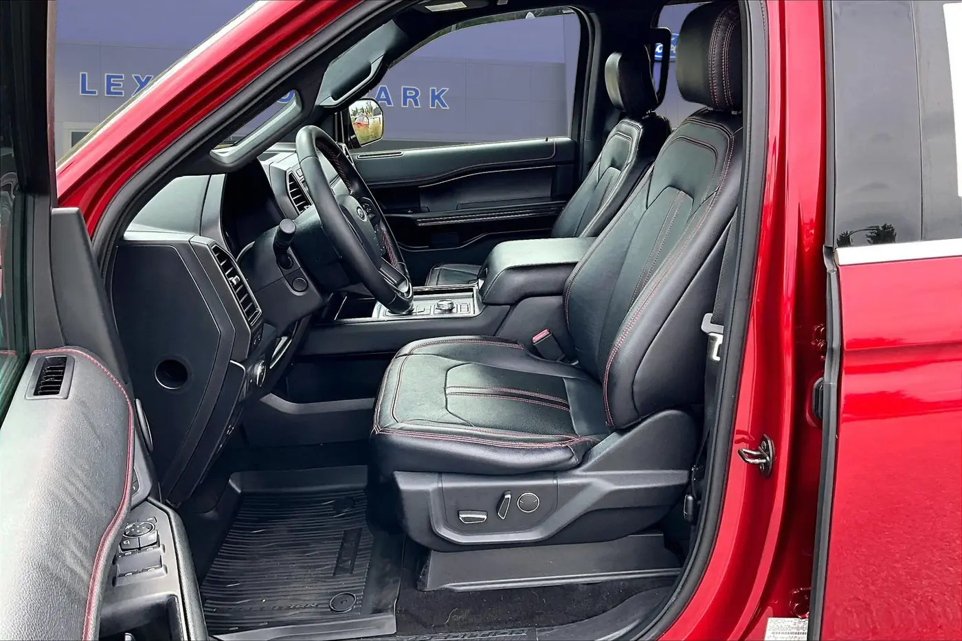 2019 Ford Expedition - $26,900