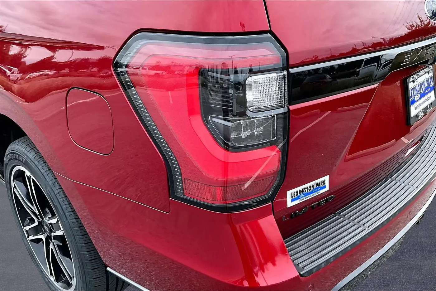 2019 Ford Expedition - $26,900