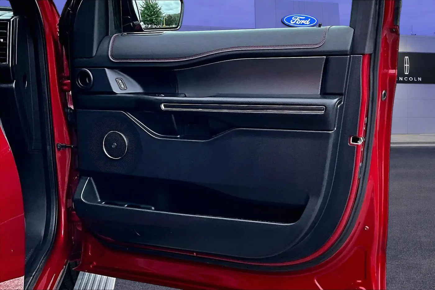 2019 Ford Expedition - $26,900