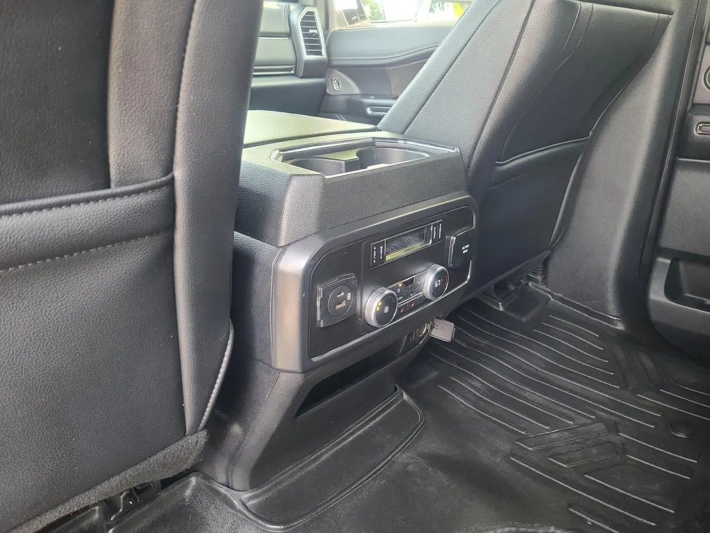 2021 Ford Expedition - $24,101