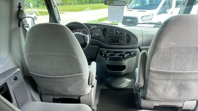 2006 Ford E-Series E-350 SD Chateau