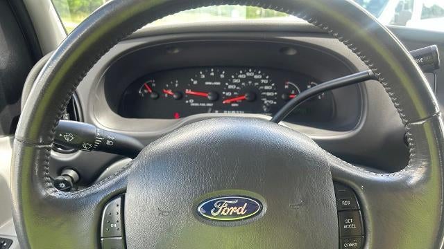 2006 Ford E-Series E-350 SD Chateau