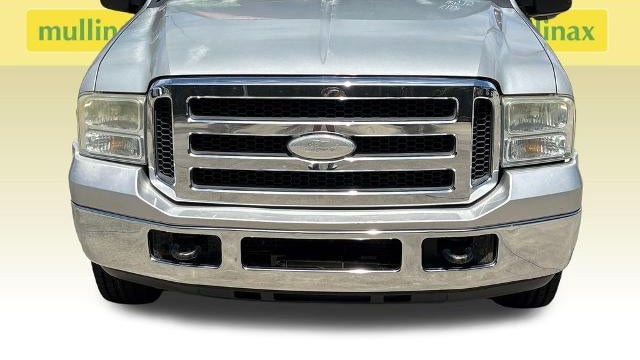 2005 Ford Excursion XLS