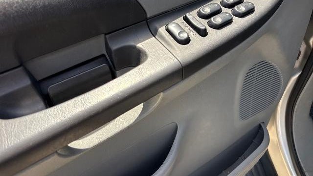 2005 Ford Excursion XLS