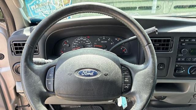 2005 Ford Excursion XLS