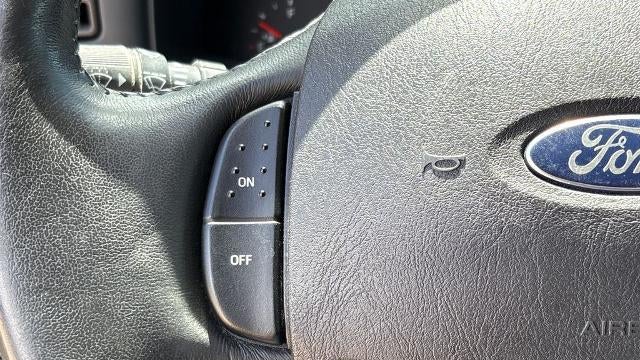 2005 Ford Excursion XLS
