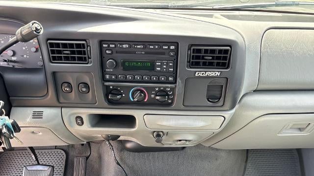 2005 Ford Excursion XLS