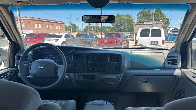 2004 Ford Excursion XLS