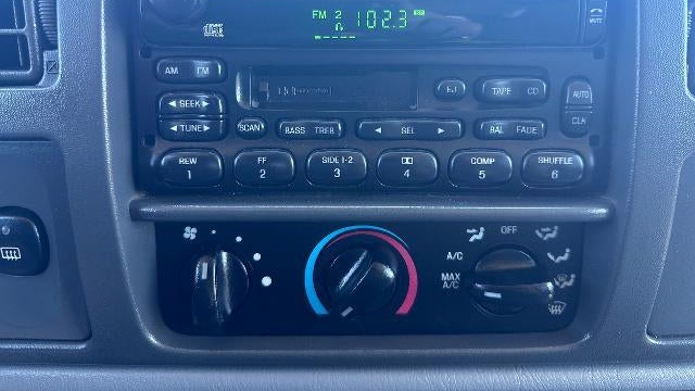 2004 Ford Excursion XLS