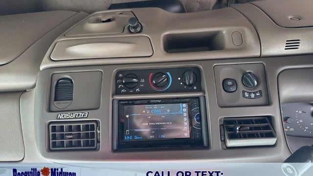2004 Ford Excursion XLS