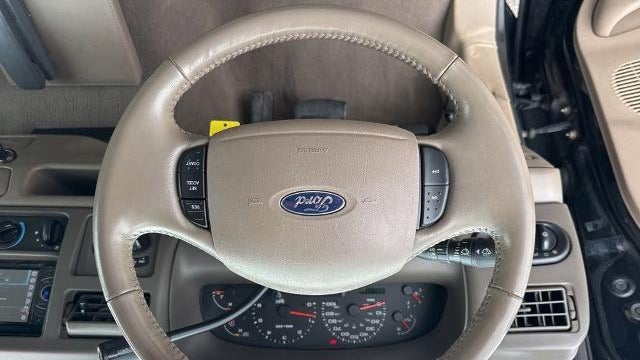 2004 Ford Excursion XLS