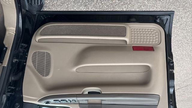 2004 Ford Excursion XLS