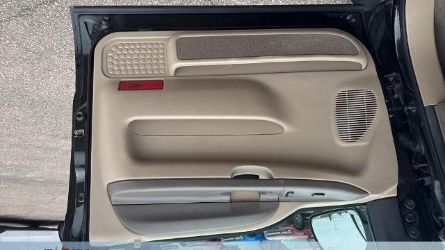 2004 Ford Excursion XLS
