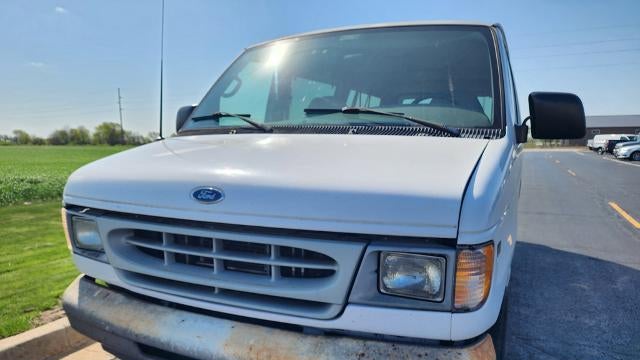 2001 Ford E-Series E-150 XL