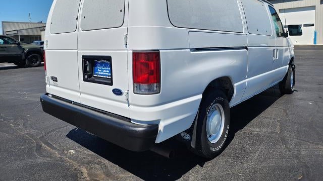 2001 Ford E-Series E-150 XL
