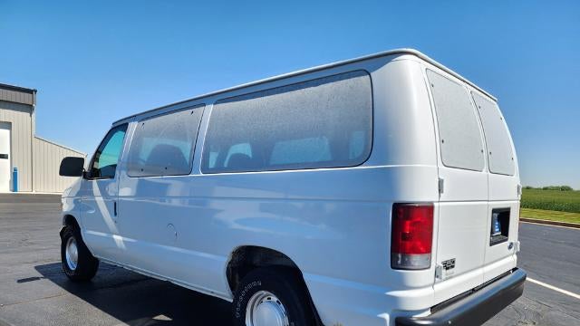 2001 Ford E-Series E-150 XL