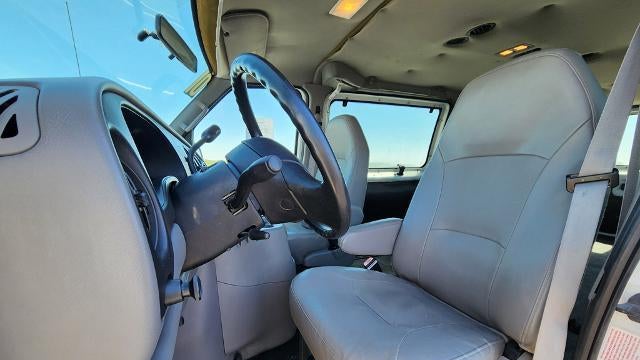 2001 Ford E-Series E-150 XL