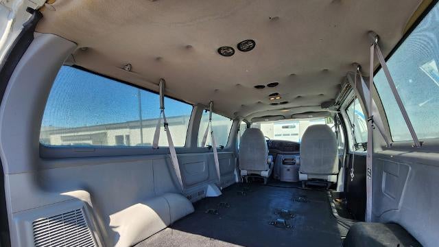 2001 Ford E-Series E-150 XL