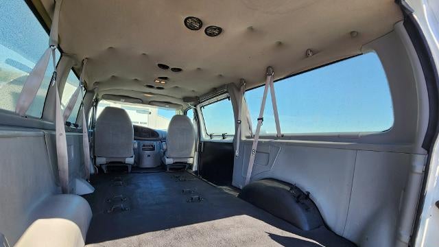 2001 Ford E-Series E-150 XL