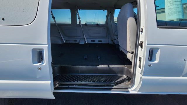 2001 Ford E-Series E-150 XL
